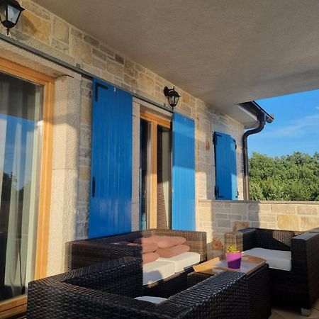 Вилла Stone House Iva Кральевица Экстерьер фото